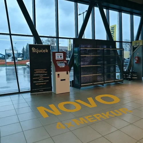 merkur naslovka napis